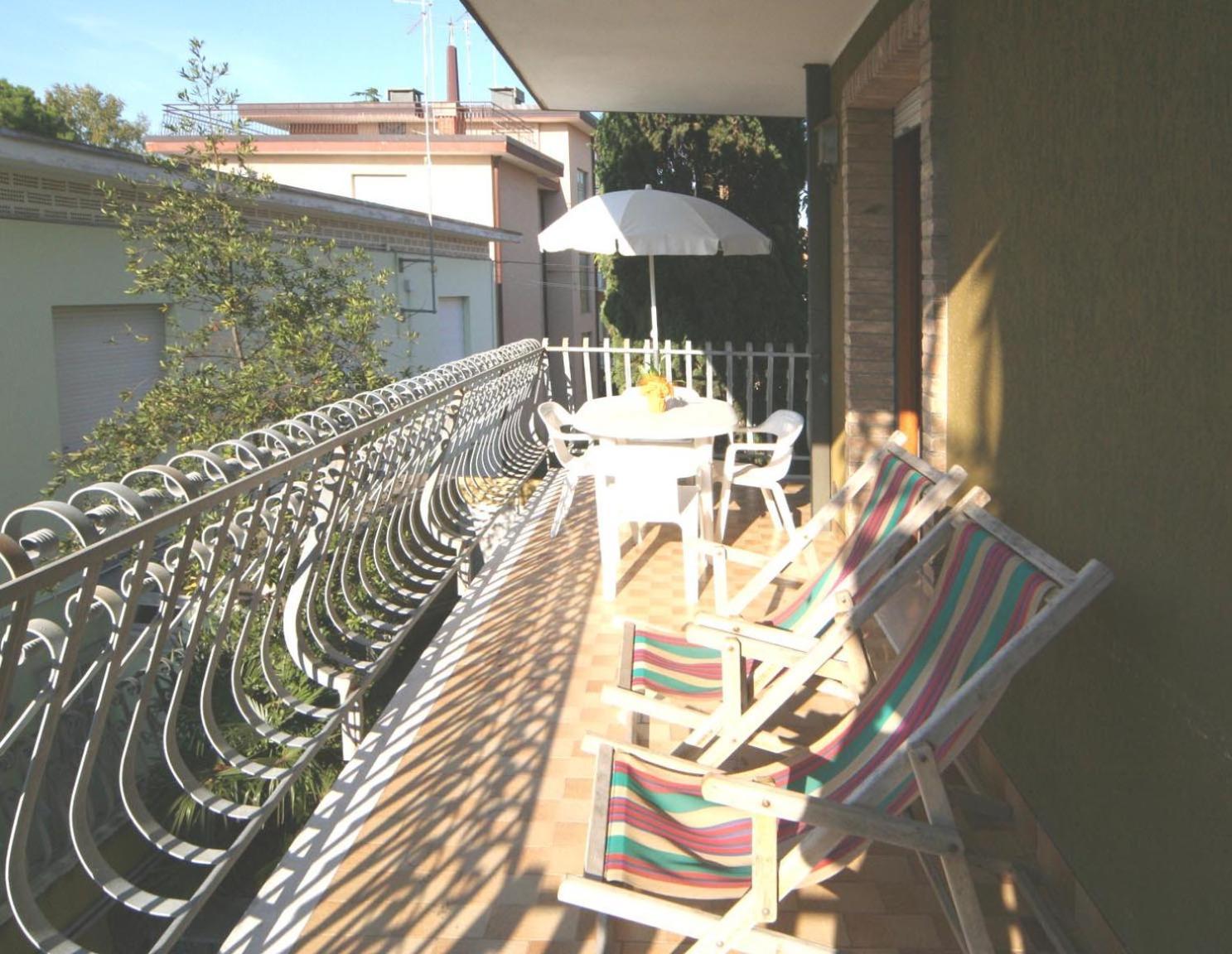 Burello Apartamento Lignano Sabbiadoro Exterior foto